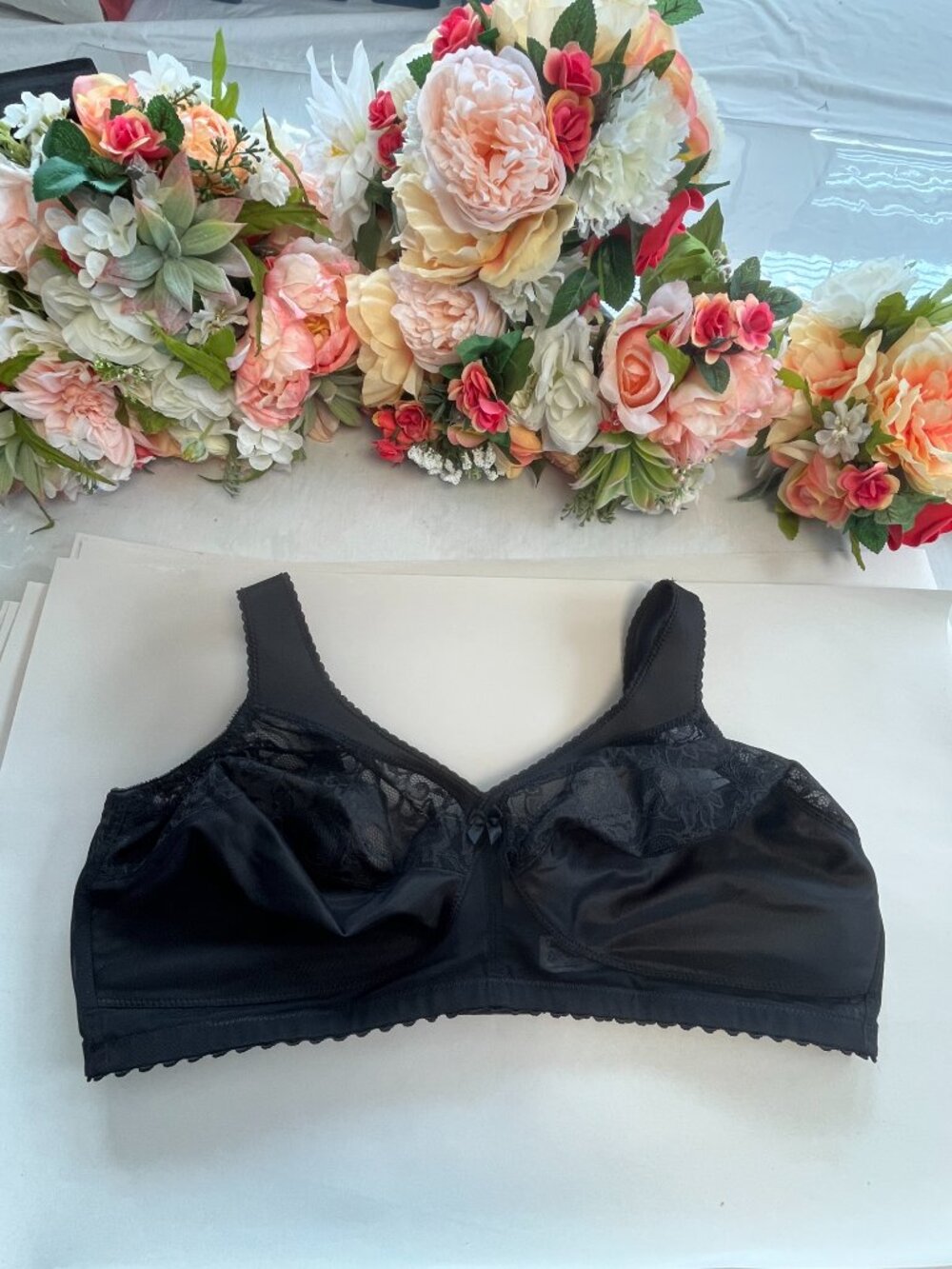 Glamorise 1000 MagicLift Full Figure Wireless Support Bra Black 46DD